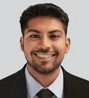 how much does an immigration lawyer cost